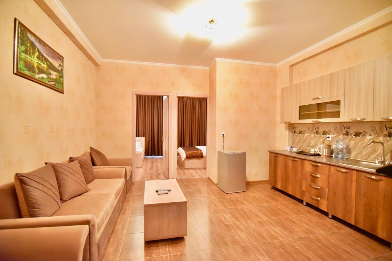 Hotel Blue Ridge Tbilisi ภายนอก รูปภาพ